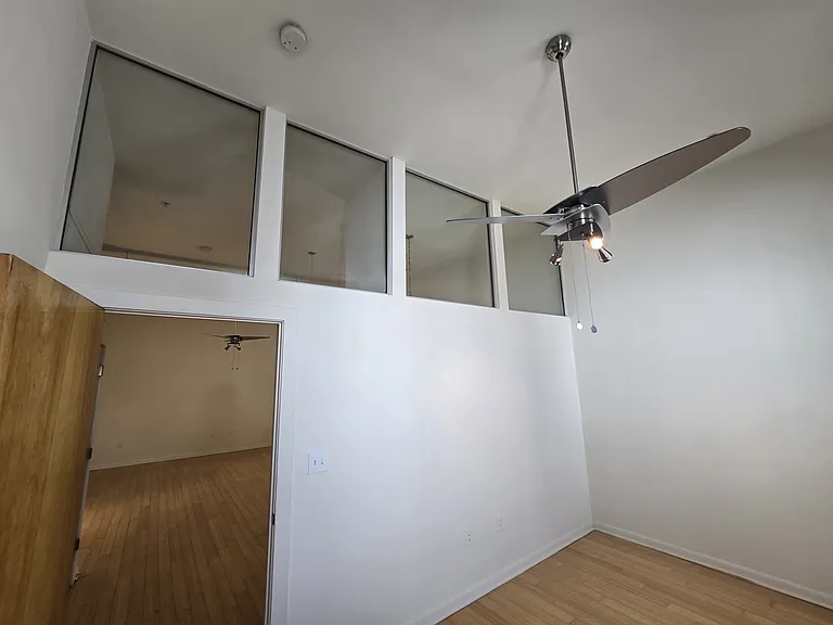 917 W Marshall St #202 — Photo 12