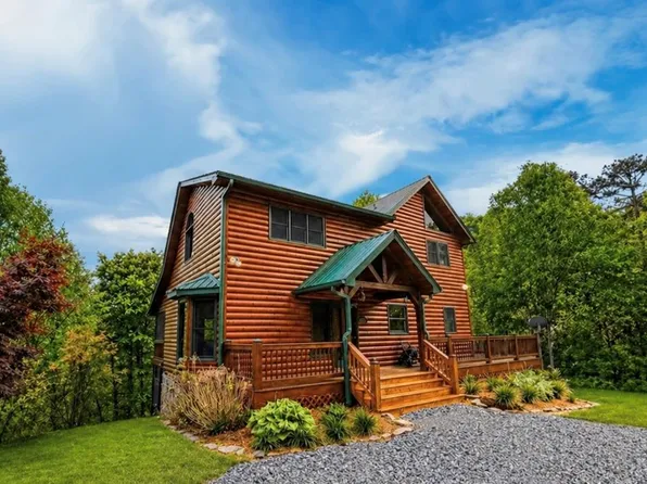 260 Down Under Rd, Blue Ridge, GA 30513