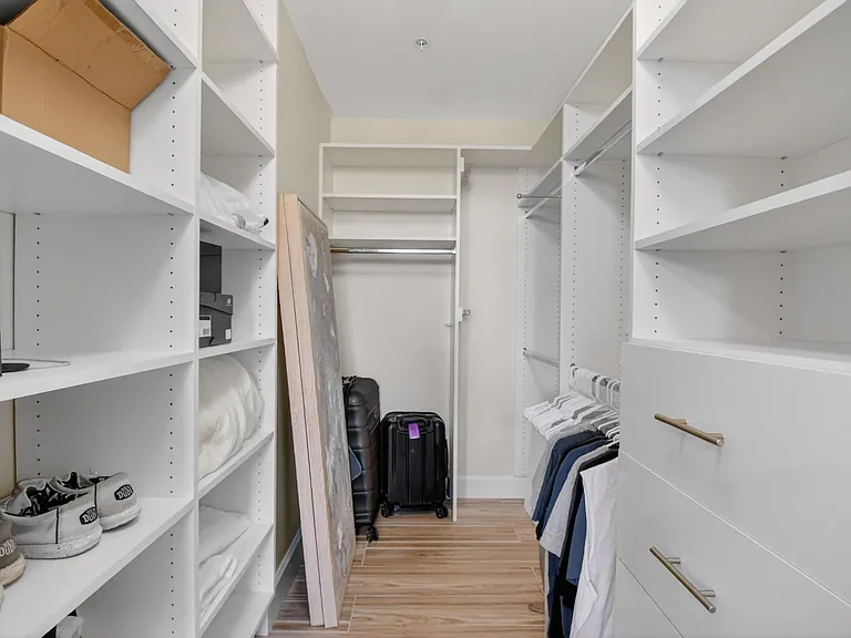 550 Okeechobee Blvd #423 — Photo 45
