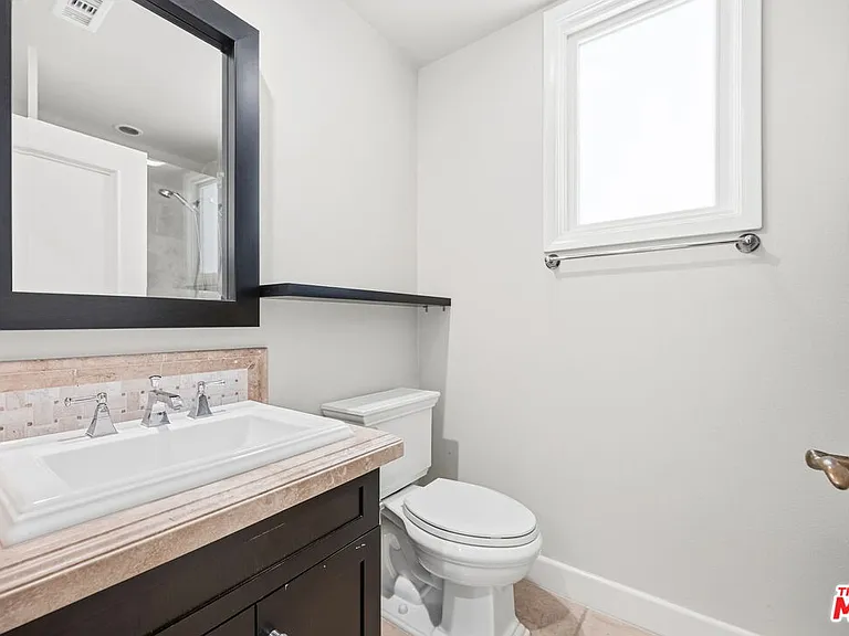 13079 Bluff Creek Dr — Photo 7