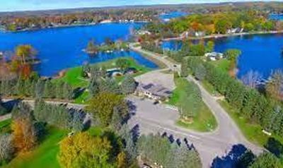8135 Island Ct, Stanwood, MI, 49346