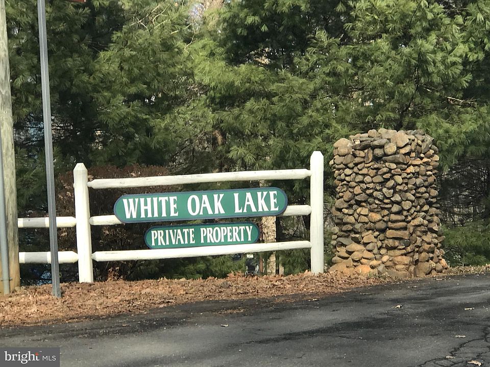 2nd image of White Oak Blakey Ln
