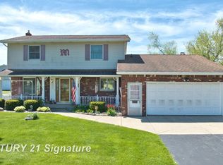 9115 Beecher Rd, Flushing, MI 48433