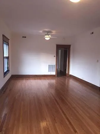 858 W Oakdale Ave — Photo 16