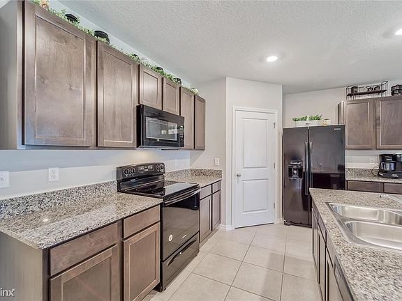 5th image of 3002R Bridgeman Ct