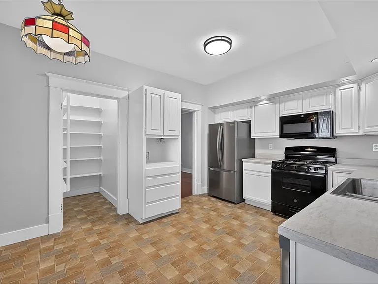 718 Haines Ave — Photo 18