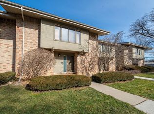 385 Concord Pl, Bloomfield Hills, MI 48304