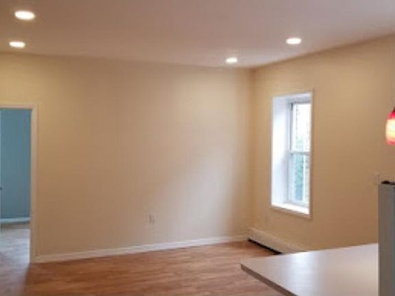 5th image of 348 Essex St Floor 2