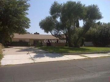 2nd image of 3987 Melody Ln