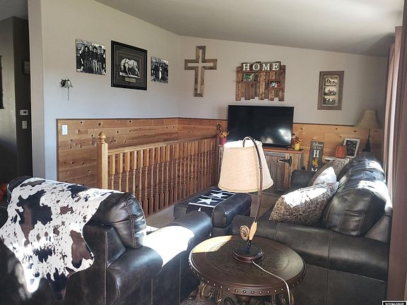5th image of 218 S Lincoln Ave