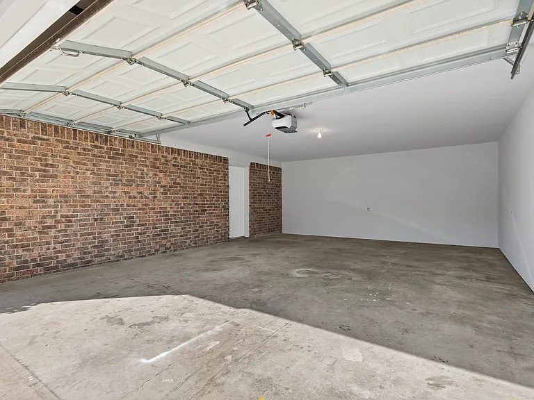 1206 Anetta St — Photo 12