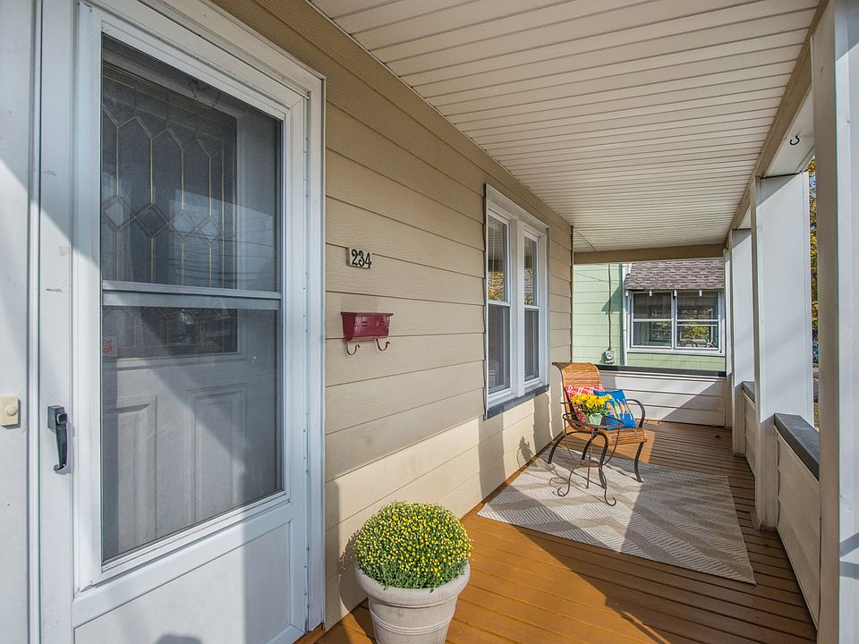 Lemonade Front Porch