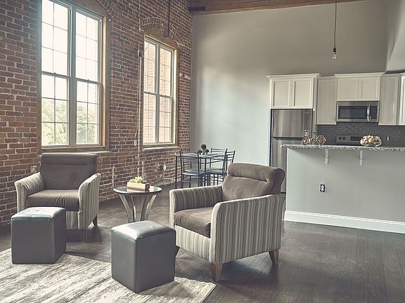 4th image of 45 Summer St #204