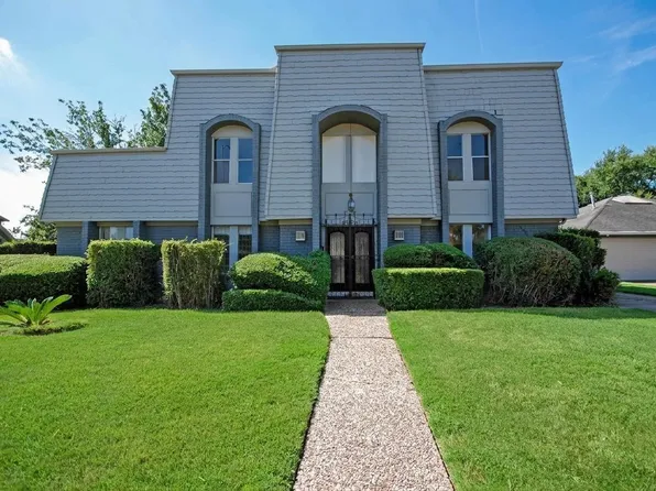 6103 Portal Dr, Houston, TX 77096