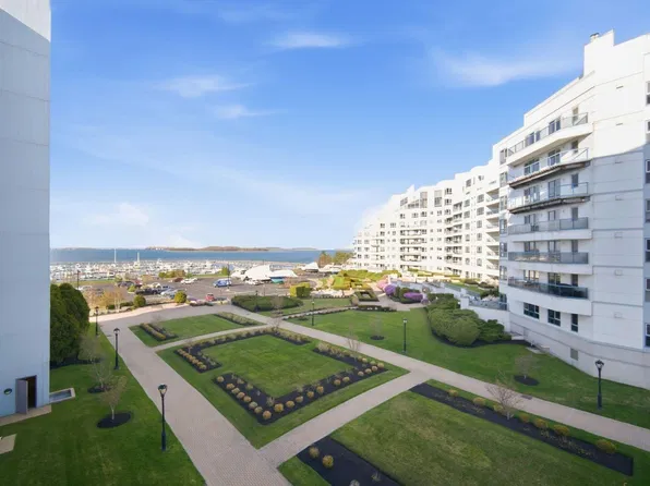 2001 Marina Dr APT 312, Quincy, MA 02171
