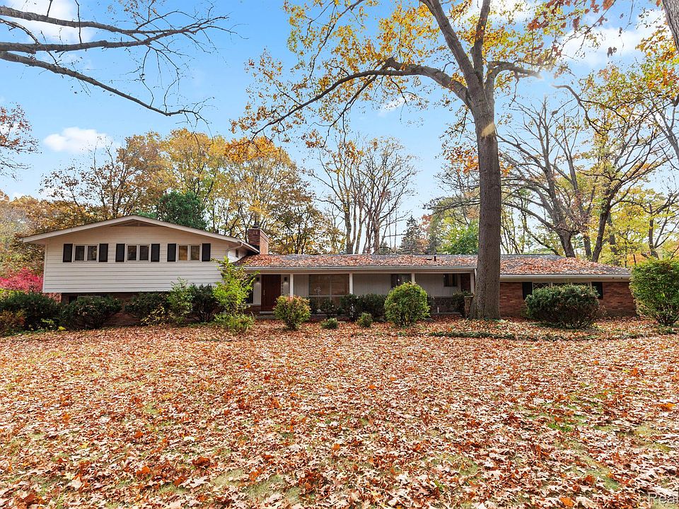 1st image of 4966 Whispering Pine Ln