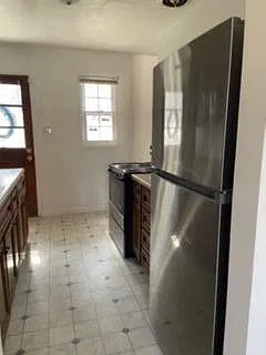 3 bed, 1.5 bath, 1008 sqft, $1,400 — Photo 4