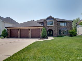 147 Founders Pointe S, Bloomingdale, IL 60108