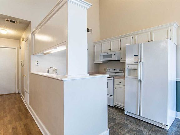 5th image of 6965 Weatherwood Dr