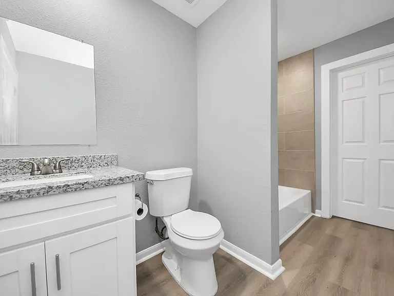 6832 Foster St — Photo 20