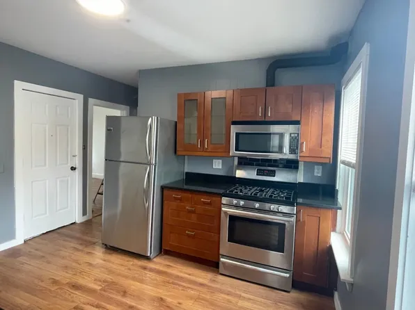 241 Sayles Ave #1, Pawtucket, RI 02860