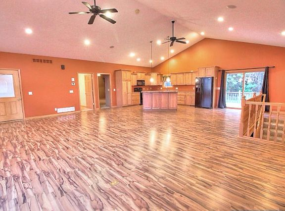 2nd image of 1128 County Road 13