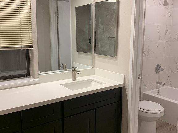 5th image of 703 San Conrado Ter Unit 5