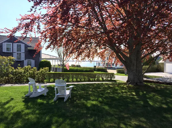46 Washington Avenue, Hyannis Port, MA 02647