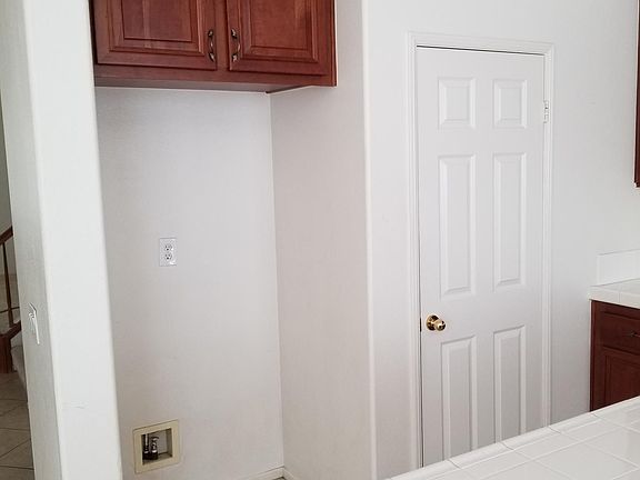 Kitchen Pantry & Frige Space