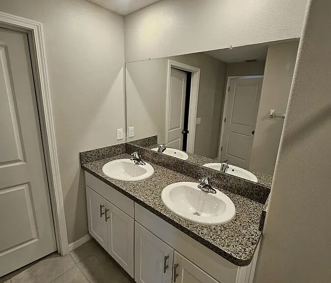 4408 Eternal Prince Dr — Photo 20