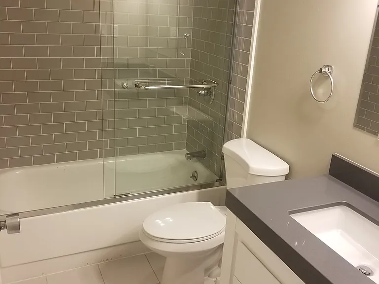 1462 Vallejo St #403 — Photo 3