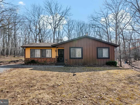 1345 Sideling Mountain Trl, Great Cacapon, WV 25422
