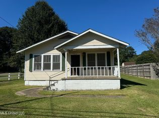 1019 Pearl River Avenue Ext, McComb, MS 39648