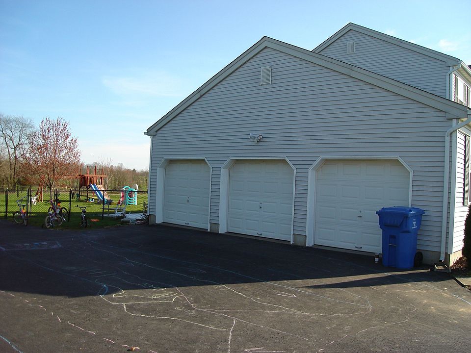 3 car garage