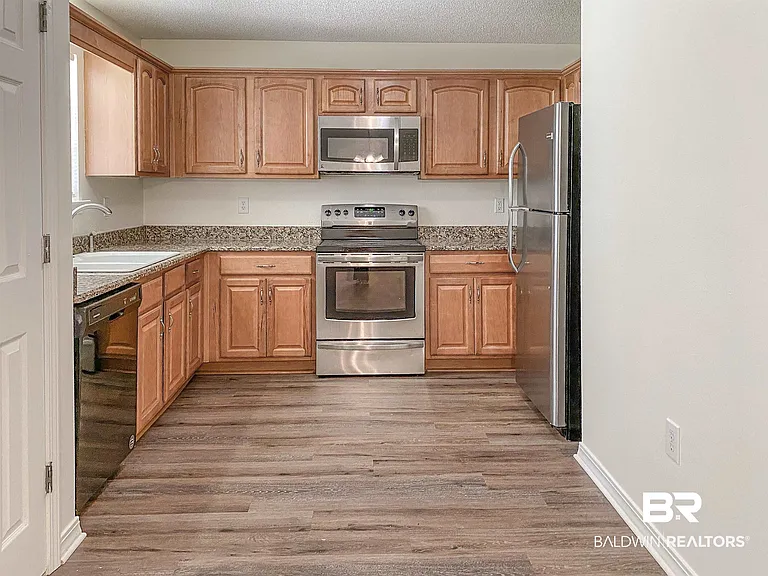 16648 Vanilla Dr — Photo 7