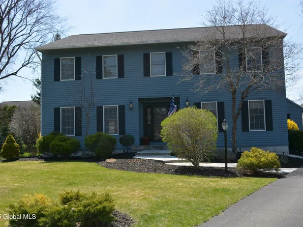 7 Proctor Court, Loudonville, NY 12211