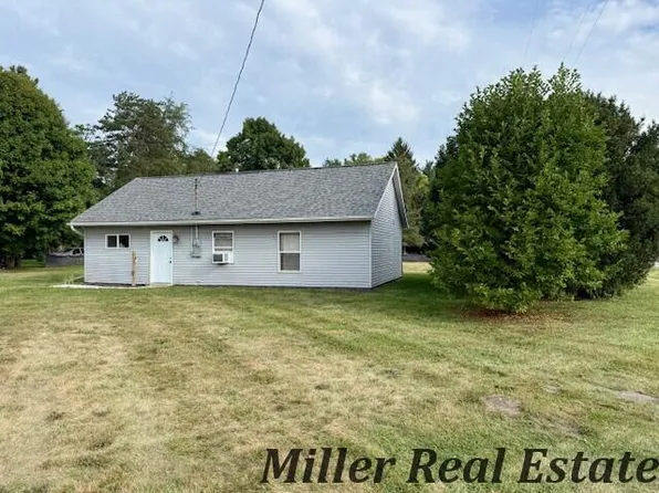 10496 S M 37 Hwy, Dowling, MI 49050