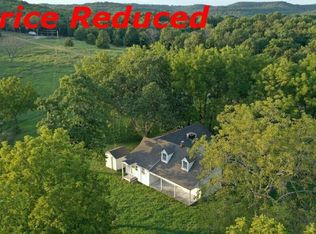 550 Panther Prowl Ln, Seymour, MO 65746