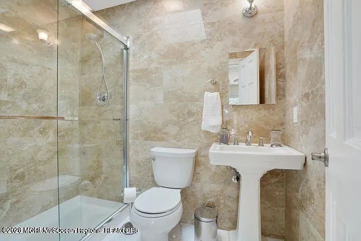 68 Berry Pl — Photo 8