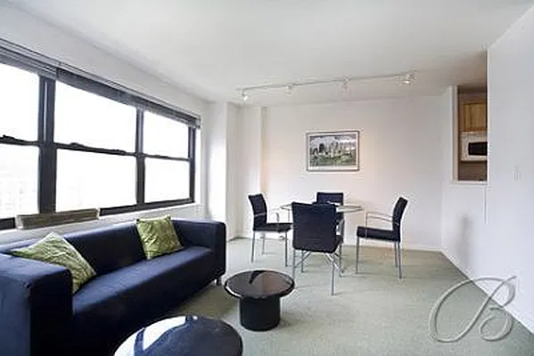 Sold by Bellmarc Realty | media 10