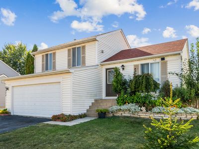 202 Parkwood Dr, Streamwood, IL, 60107