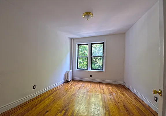 Rented by LEE & ASSOCIATES NYC RESIDENTIAL LLC | media 5