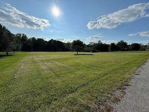 4th image of 1118 Creekside Dr