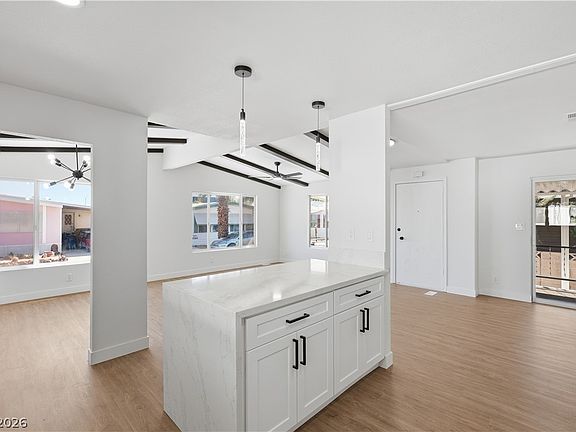 4th image of 4557 Royal Ridge Way