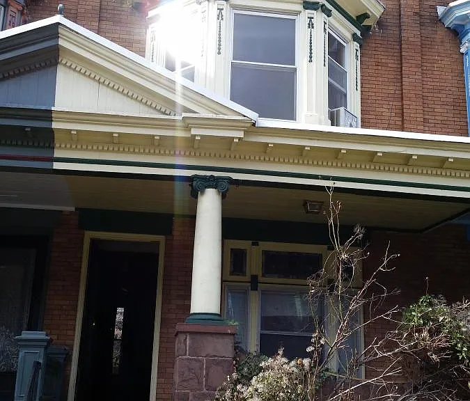 2724 N Calvert St — Photo 2