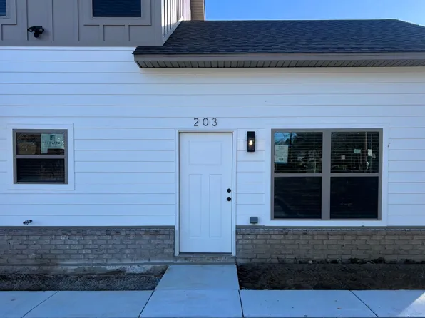 203 E 12th St, Fayetteville, AR 72701