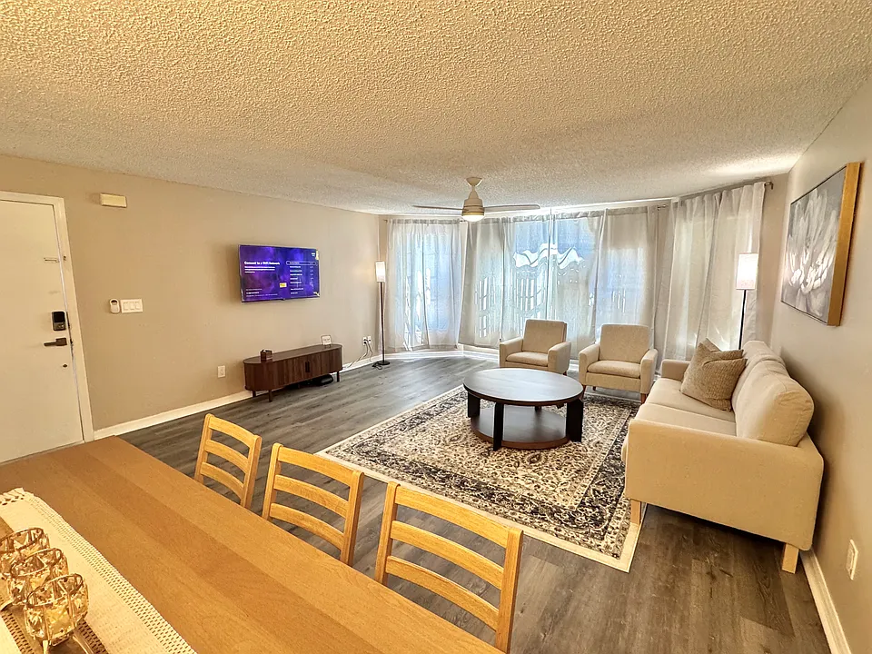 2721 N Poinciana Blvd #163