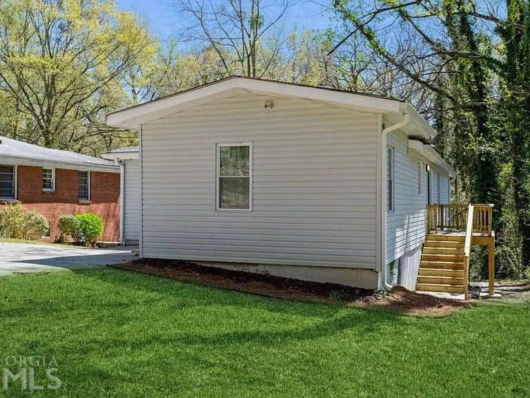 1451 Lavender Dr NW — Photo 24