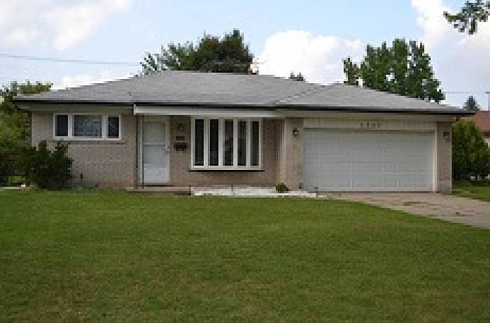 Large Front Yard