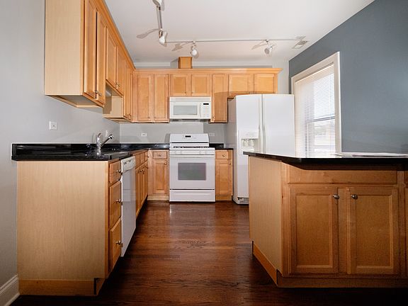 Kitchen, repainted and new appliances in stainless steel